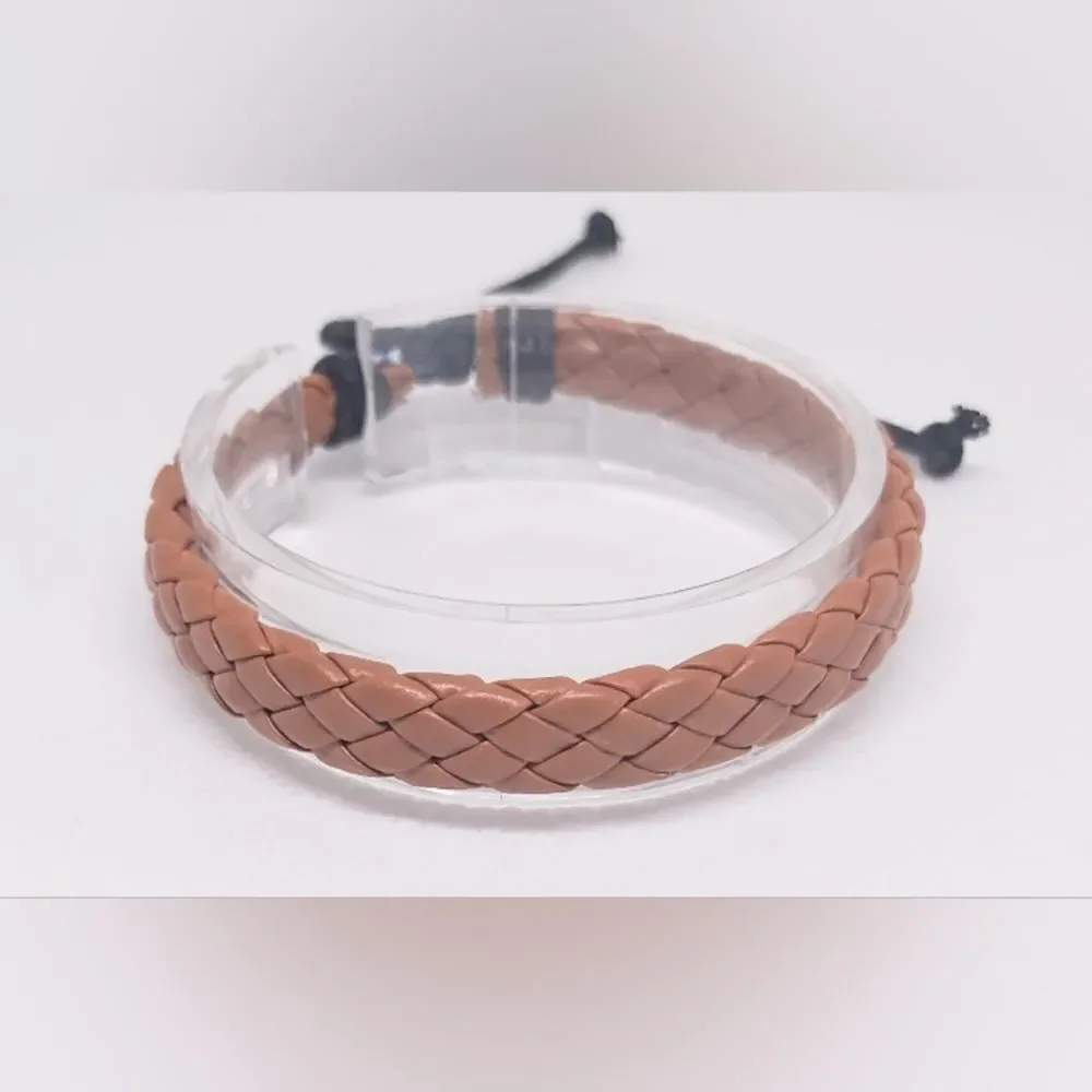 Leather bracelet braided brown new e11‎